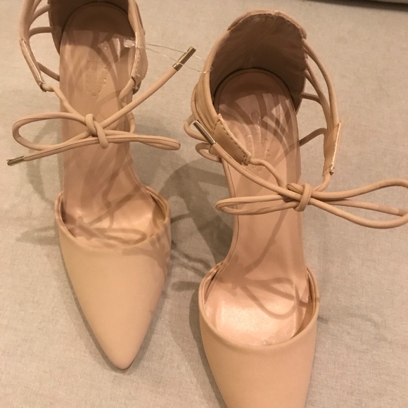 Charlotte Russe beautiful stylish shoes 🌸 - Picture 7 of 7